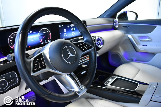 MERCEDES-BENZ A 200 d Automatic Progressive Advanced Plus